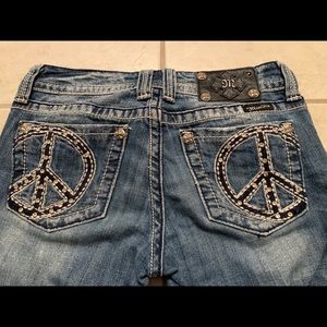 Gently worn Miss Me jeans
Size 27” boot cut